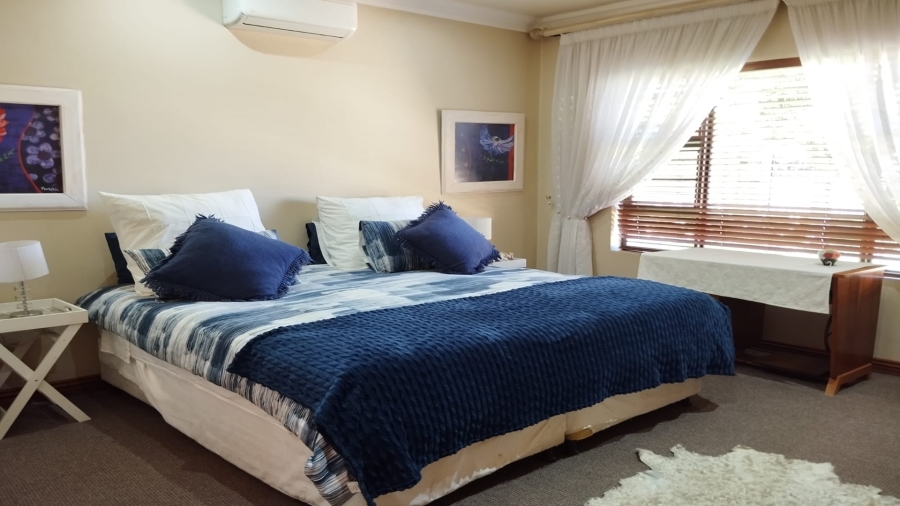 3 Bedroom Property for Sale in Van Der Hoff Park North West